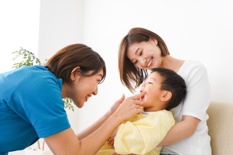 Khi nào nên khám răng cho trẻ? Những mẹo chăm sóc sức khỏe răng miệng cho trẻ